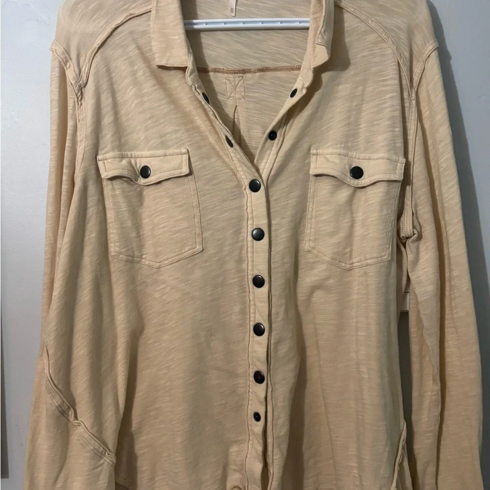Sold - Picture 2 of 7